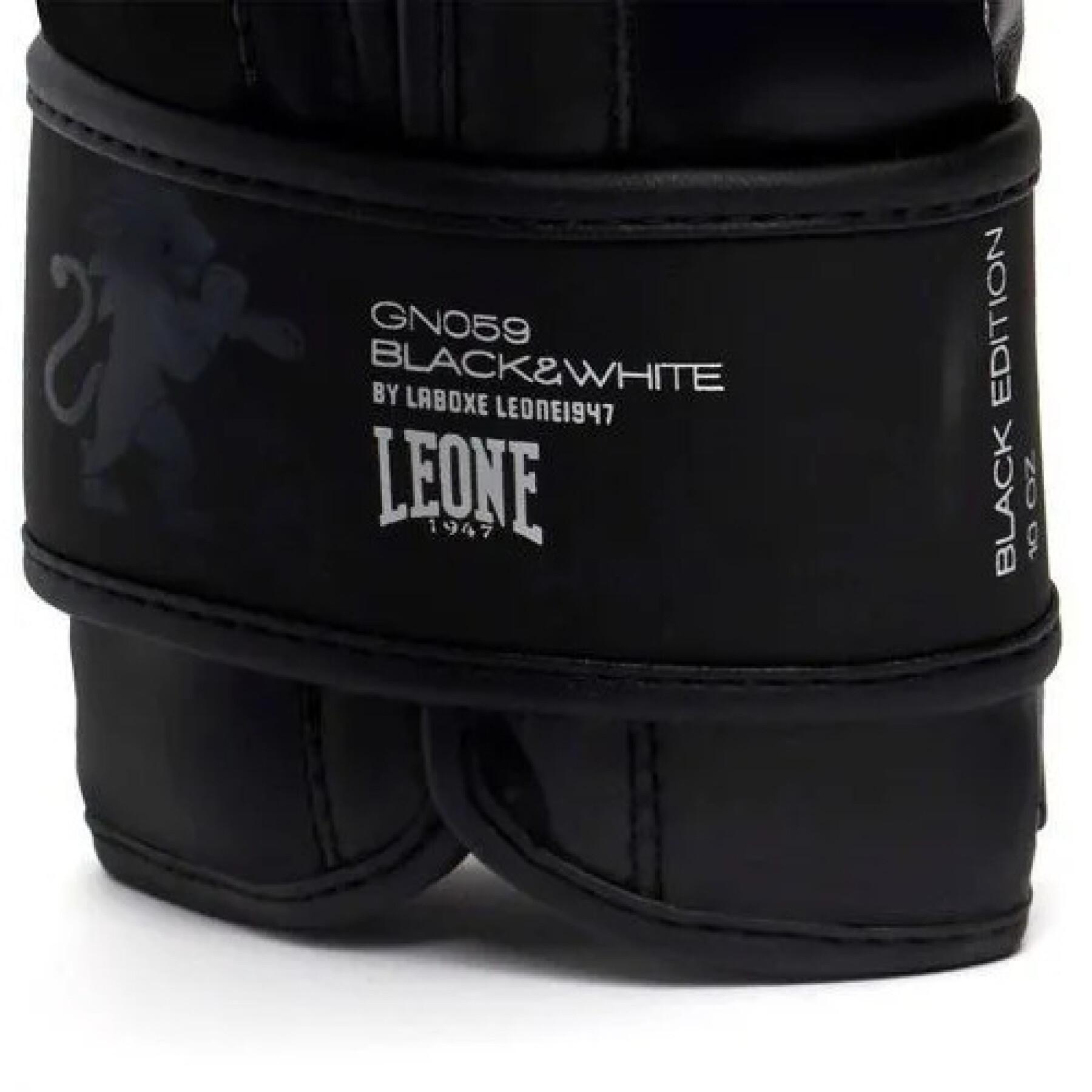 Zwart-witte bokshandschoenen Leone 12 oz